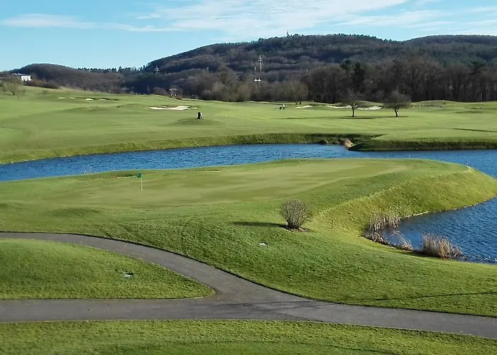 호텔 Golf Club 베로운