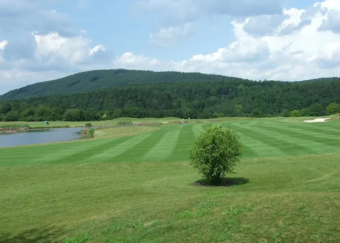 Golf Club 호텔 베로운