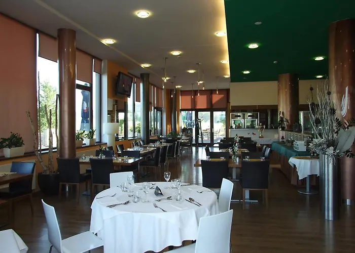Golf Club 4*